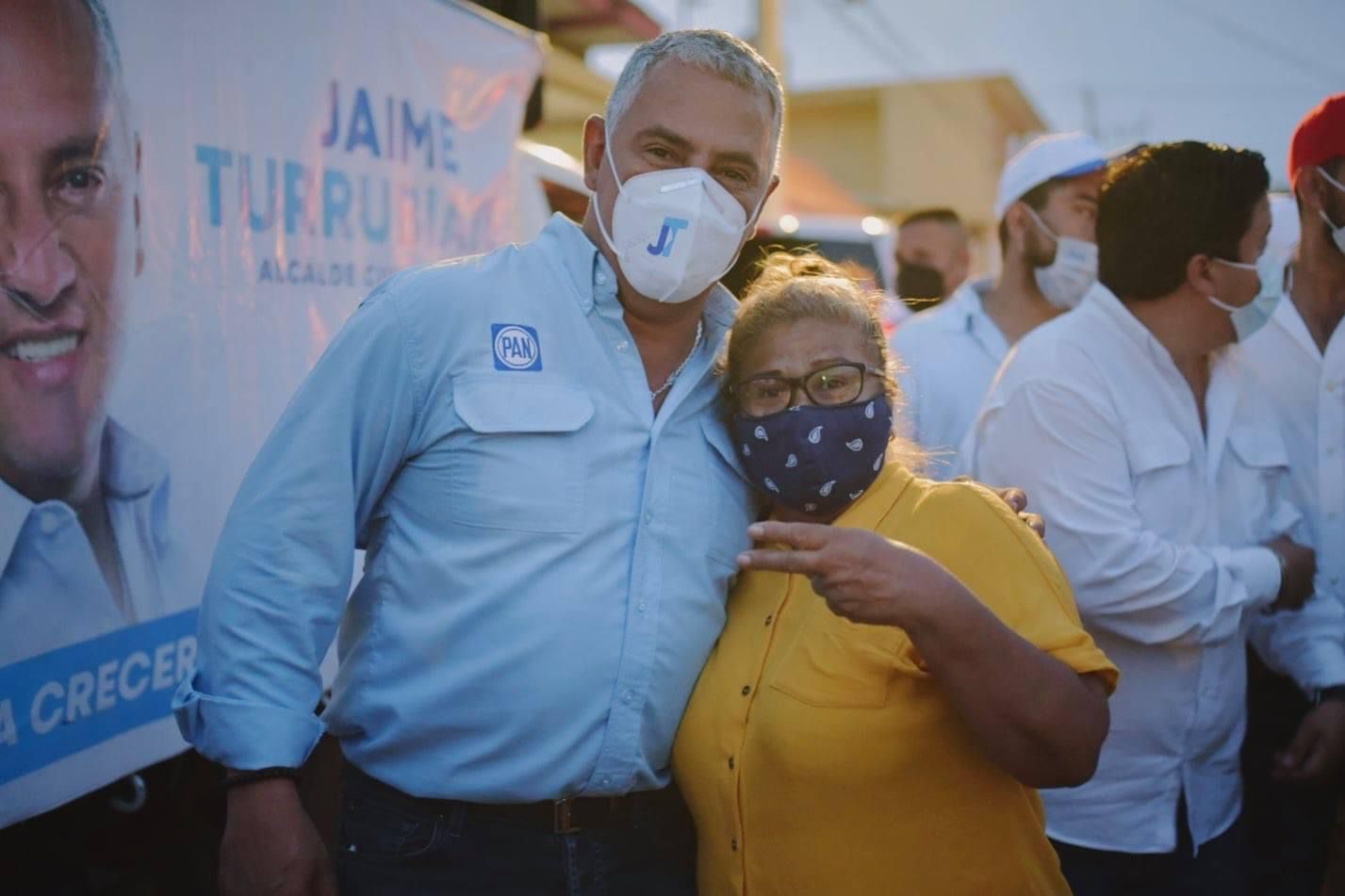 Jaime Turrubiates ‘dice presente’ ante los maestros - La Expresión ...