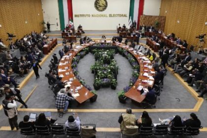 Repartirá INE casi 11 mil mdp a partidos; Morena se llevará el 33%